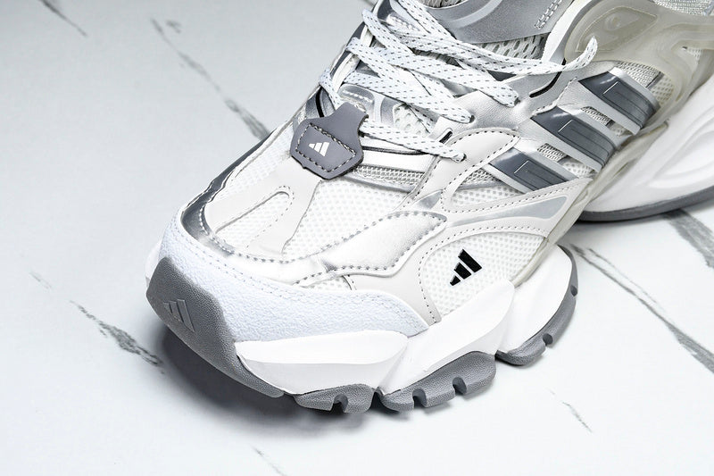 Adidas XLG Sneakers