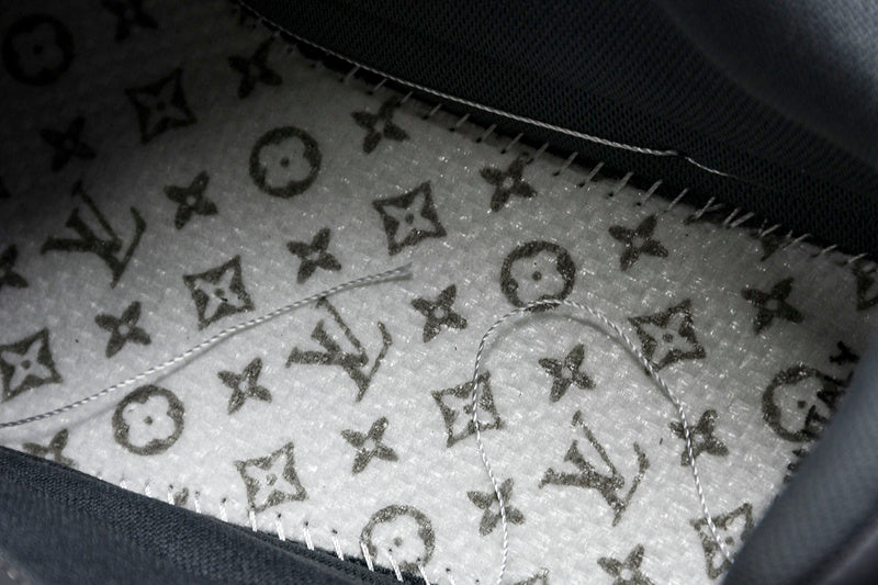 Tênis Louis Vuitton