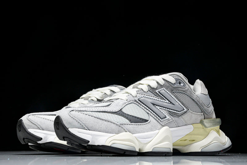 New Balance 9060 OLIVINA