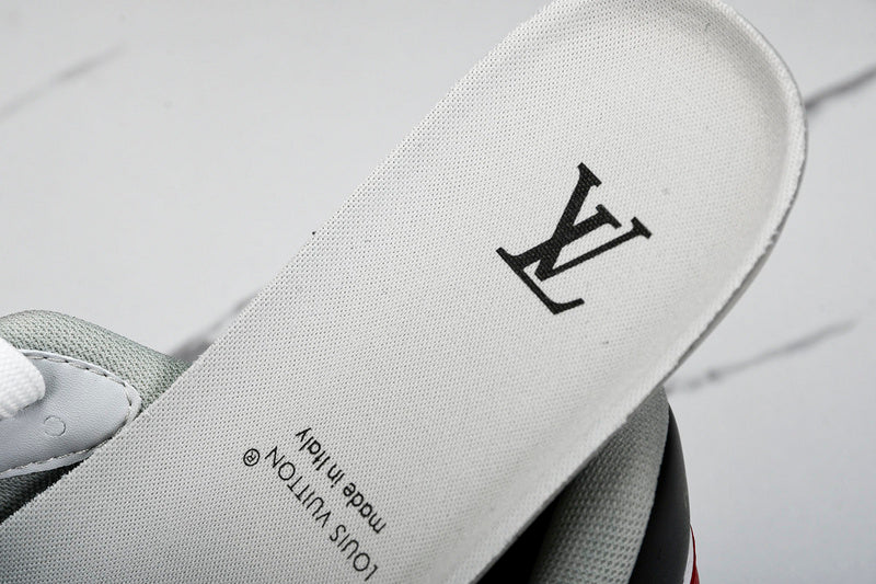 Louis Vuitton Sneaker