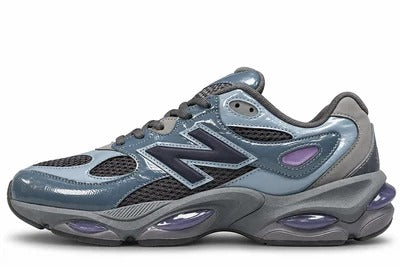 New Balance 983