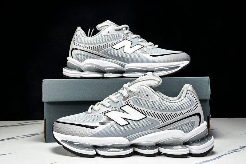 Tênis New Balance 2000