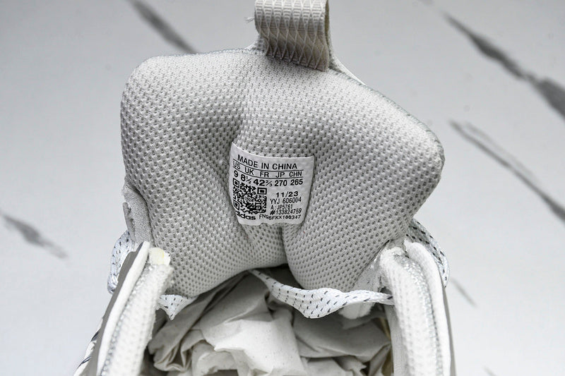 Adidas XLG Sneakers