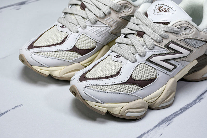 New Balance 9060 OLIVINA