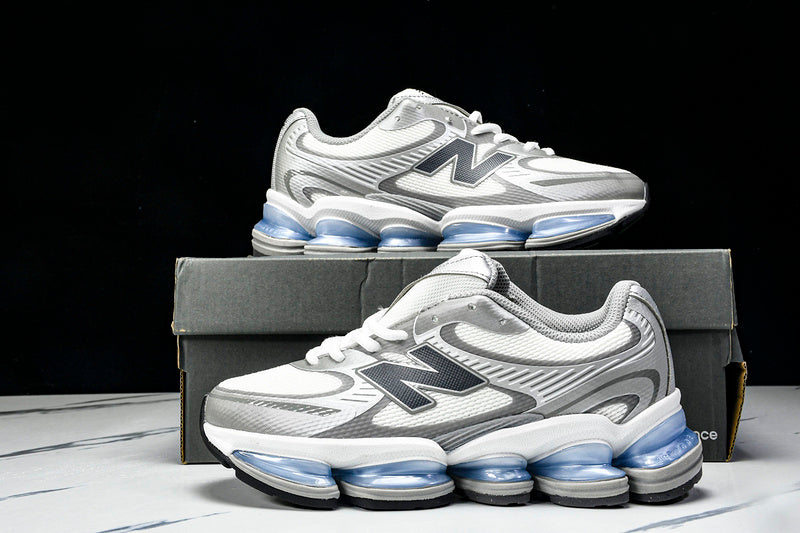 Tênis New Balance 2000