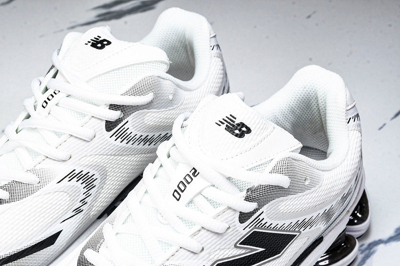 Tênis New Balance 2000