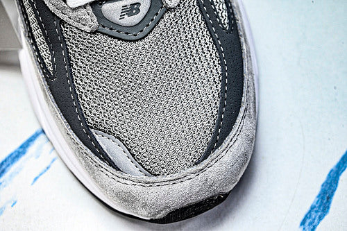 New Balance 996 V6