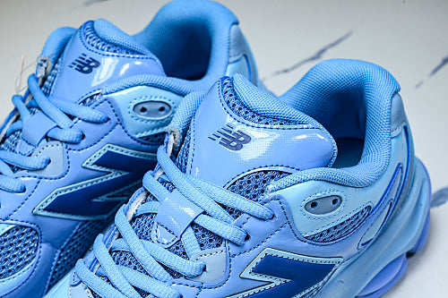 New Balance 983