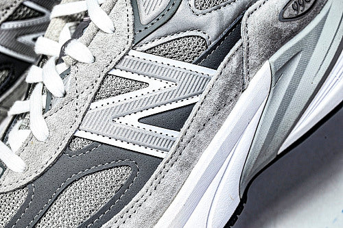New Balance 996 V6