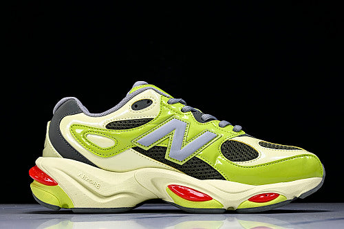 New Balance 983