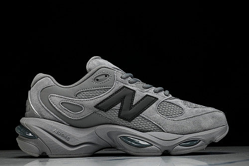 New Balance 983