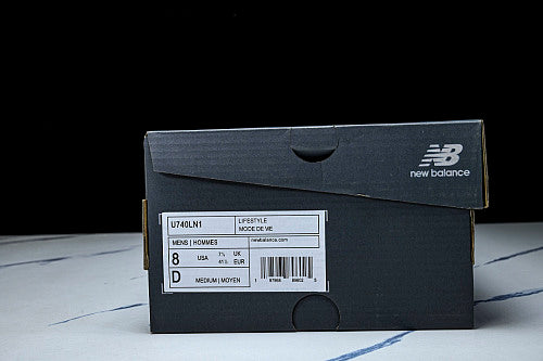 New Balance 740