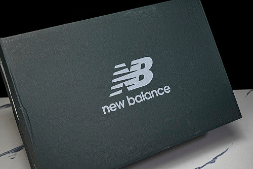 New Balance 983