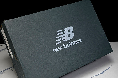 New Balance 983