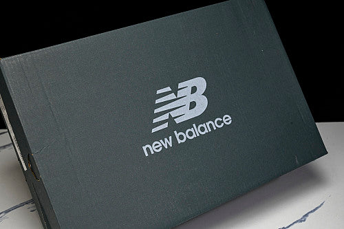 New Balance 983