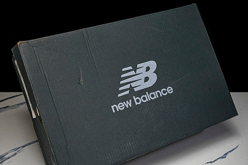 New Balance 983