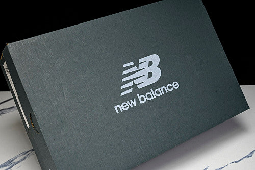 New Balance 983