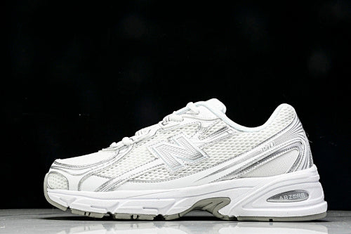 New Balance 740