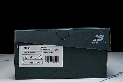 New Balance 983