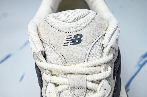 New Balance 983