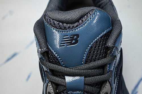 New Balance 983