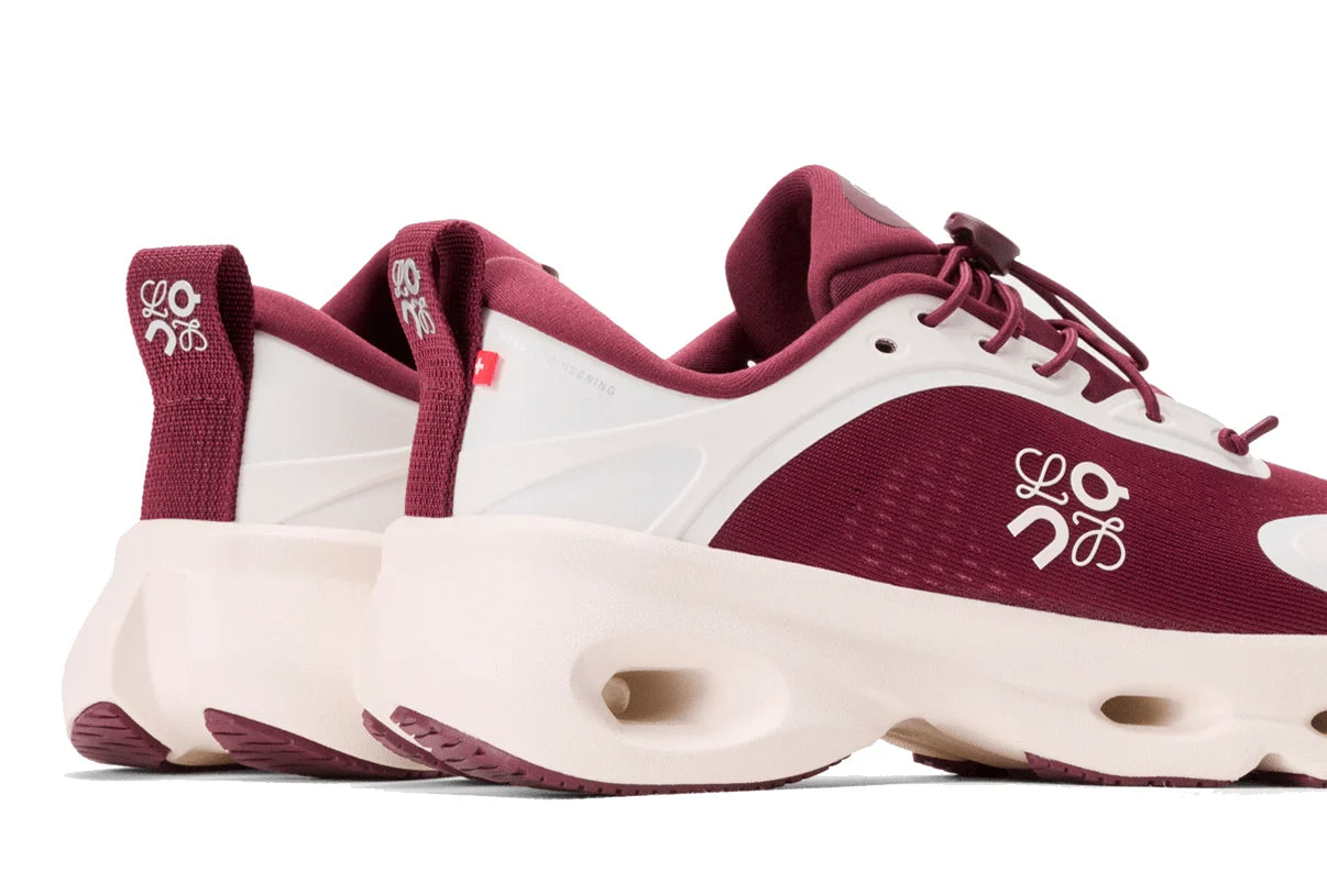 Tênis On Running Cloudsolo Loewe Burgundy Eggshell Bordô
